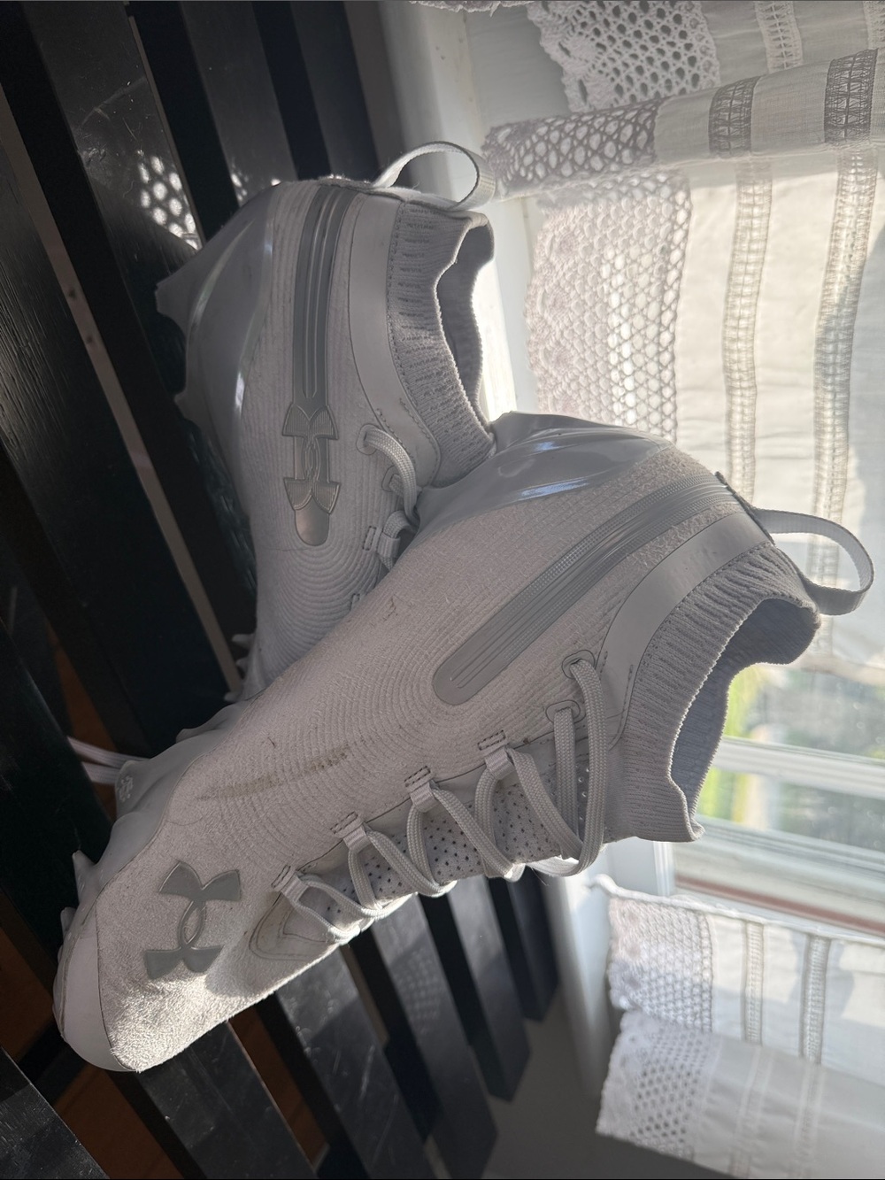 Under Armour Men's White Athletic Cleats - Picture 2 of 3